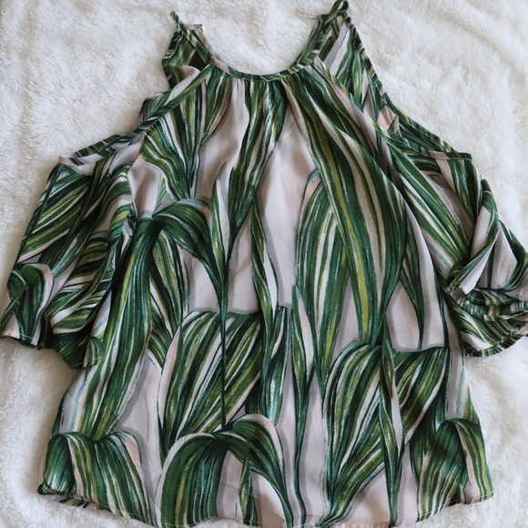 Japna Tops - Japna Palm Leaf off the sholder top